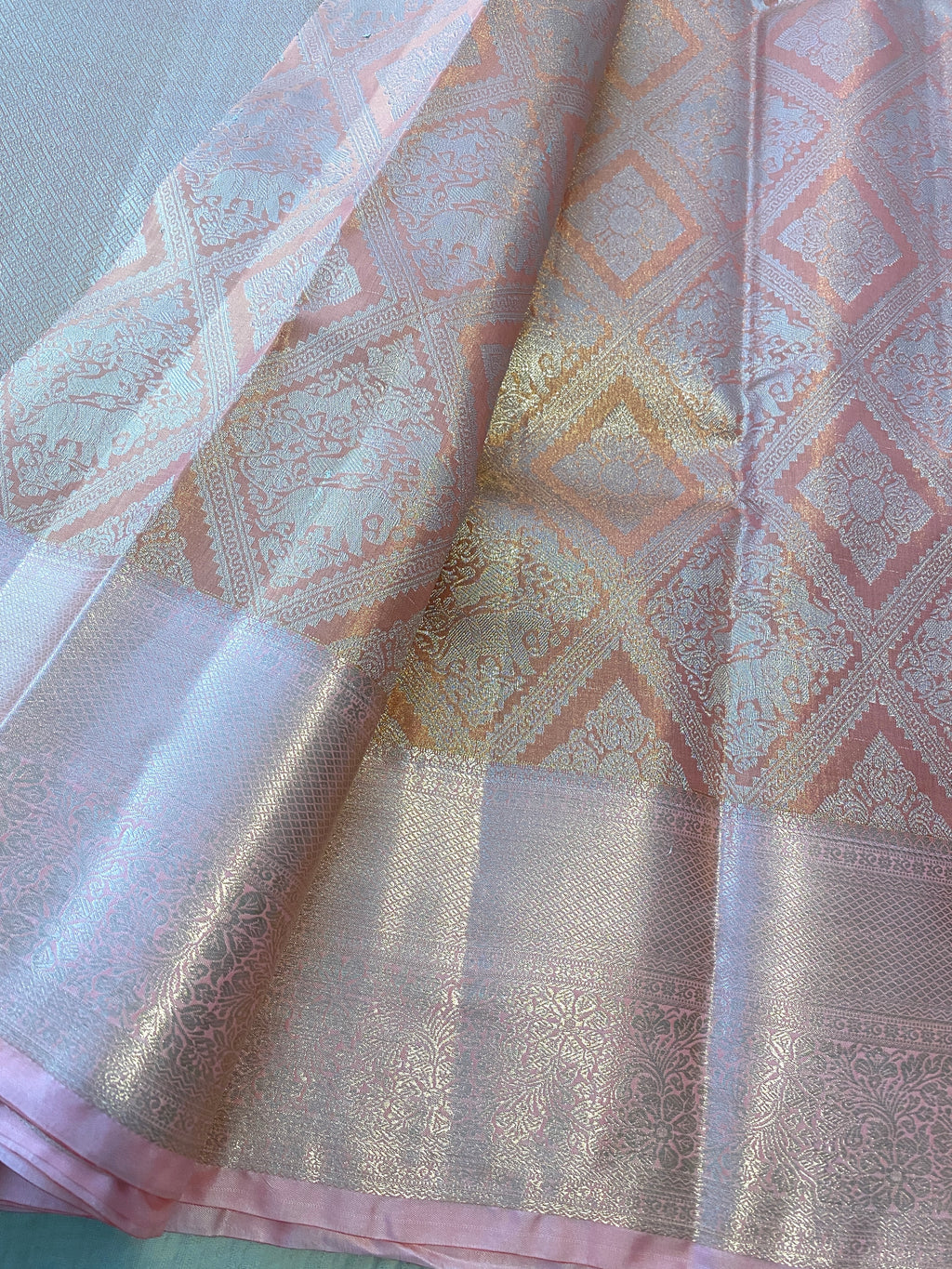 Premium Blush Pink Semi-Kanchipuram Silk Saree with Elegant Woven Motifs