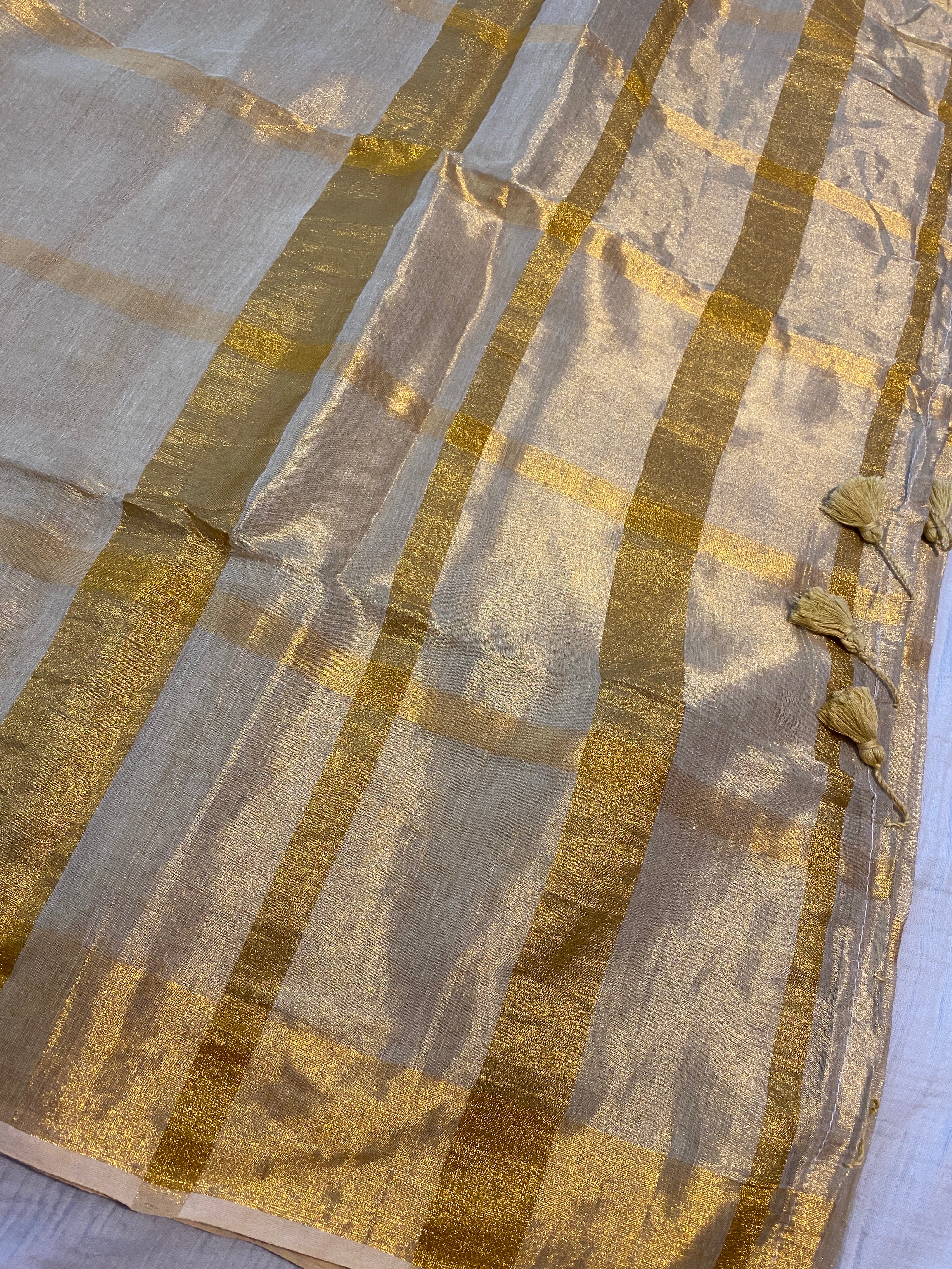 Kerala Onam Gold Khadi Tissue Saree with Running Blouse