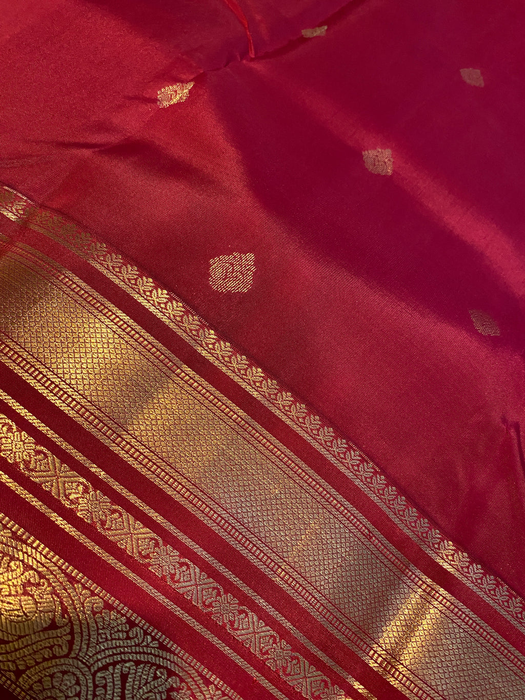 Pure Kanchipuram Silk Saree – Deep Maroon with Gold Zari | Silkmark® Certified