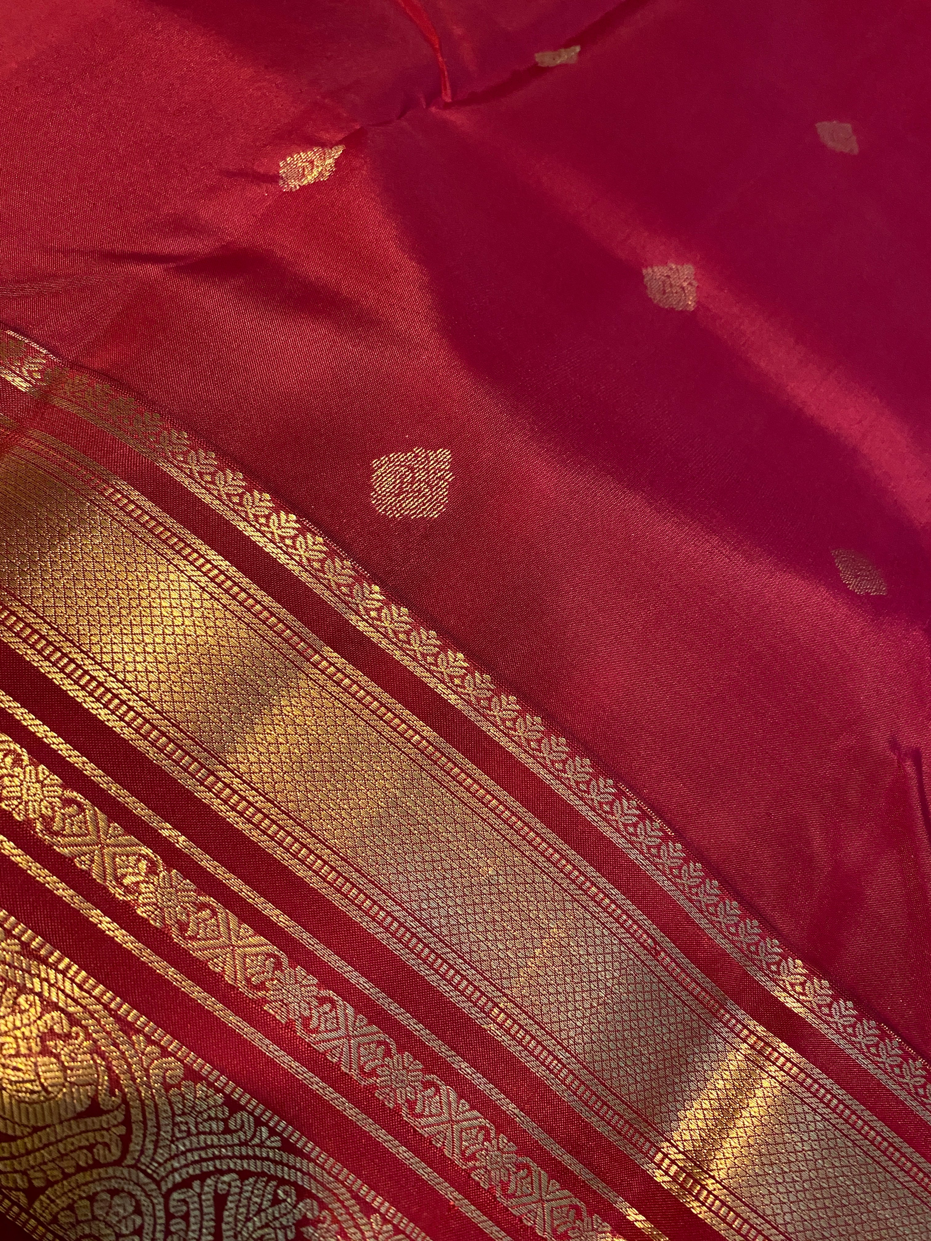 Pure Kanchipuram Silk Saree – Deep Maroon with Gold Zari | Silkmark® Certified