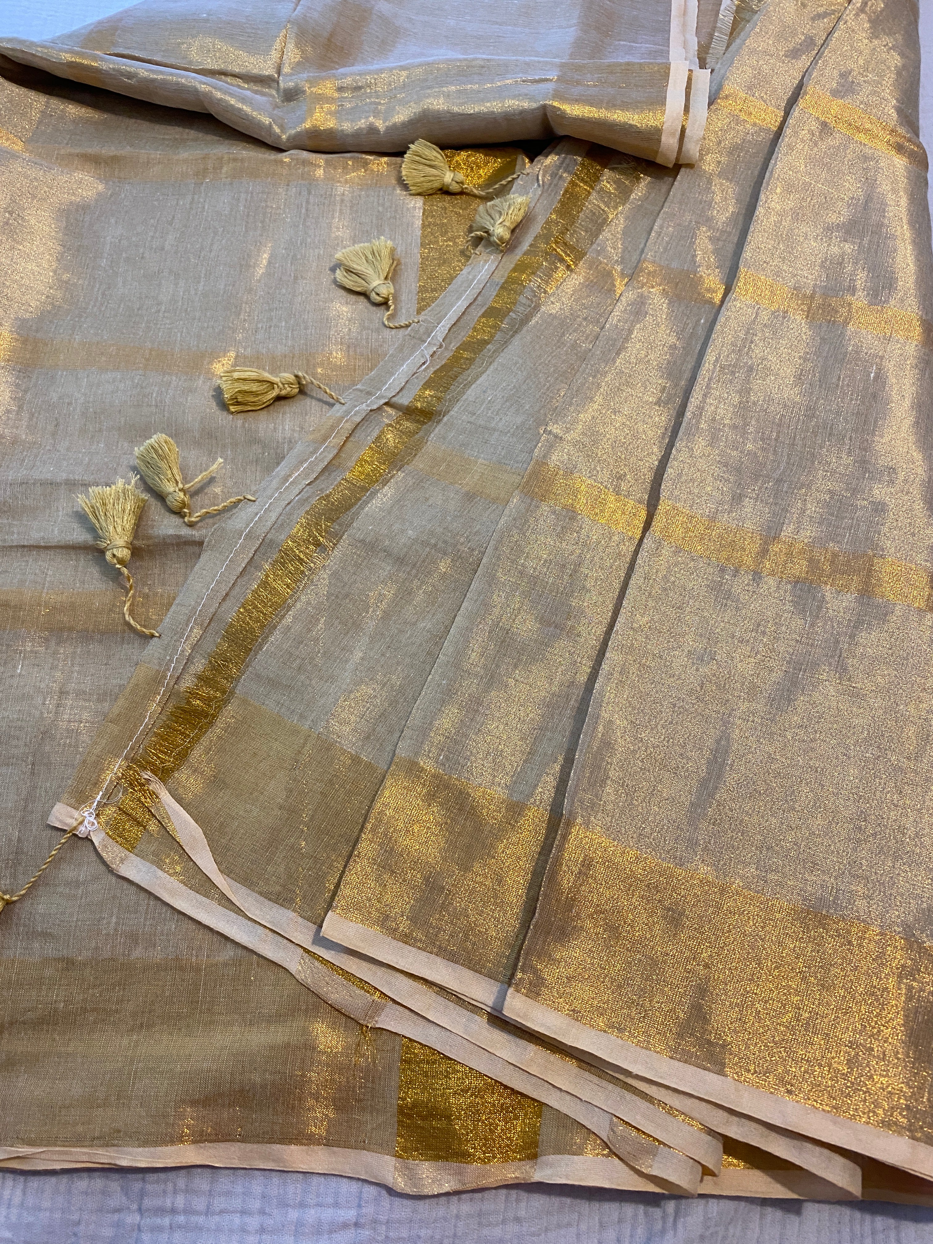 Kerala Onam Gold Khadi Tissue Saree with Running Blouse