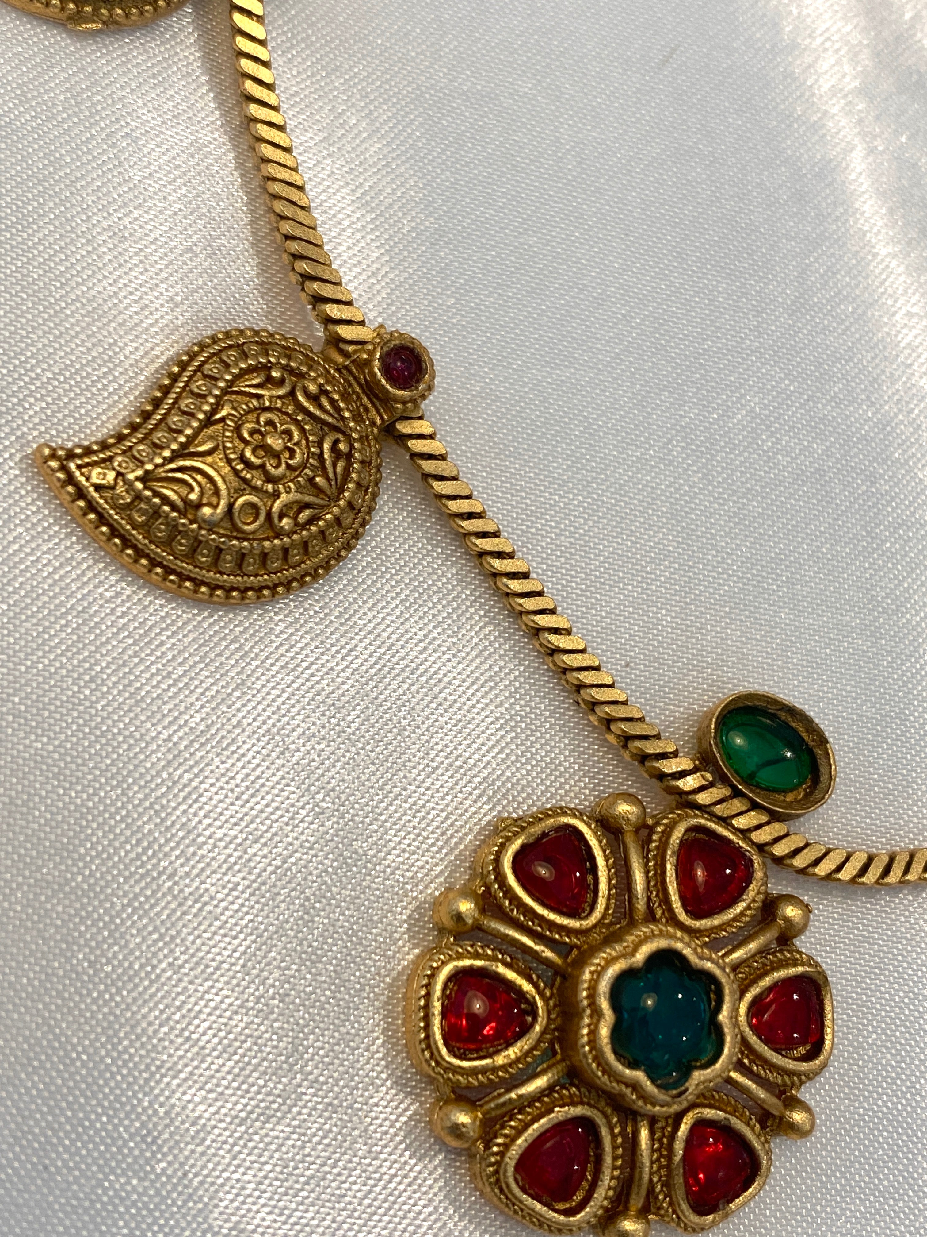 Antique Gold-Tone Ruby & Green Necklace Set