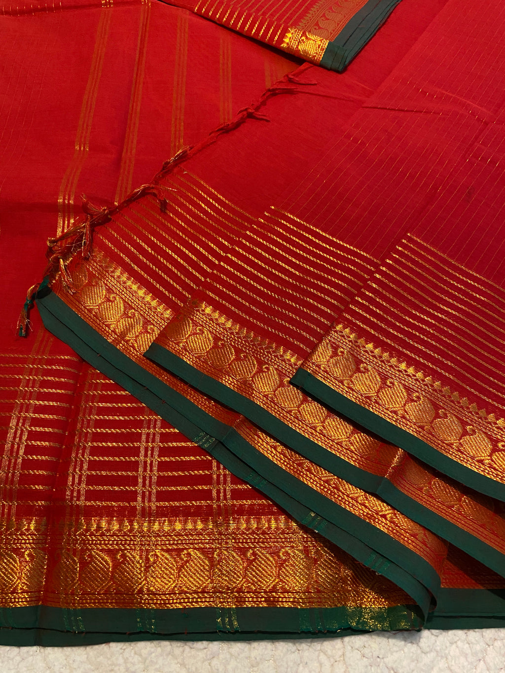 Chilli Red Vaira Oosi Kanchi Cotton Saree | Small Contrast Border