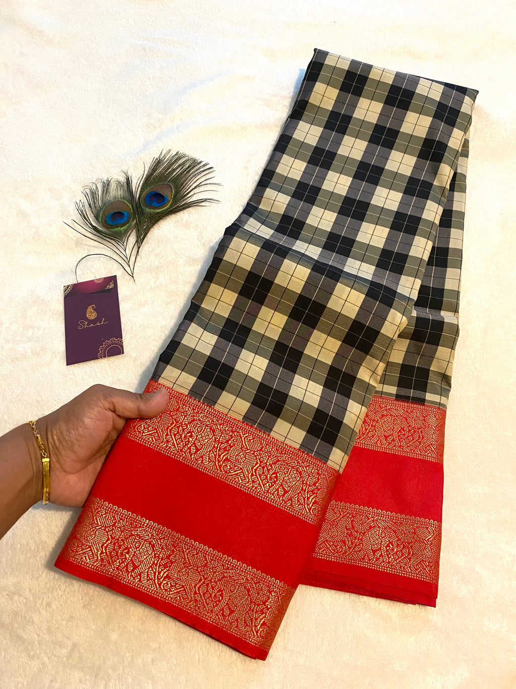 Semi-Kanchipuram Silk Saree with Checked Body, Rich Red Pallu & Gold Zari Border