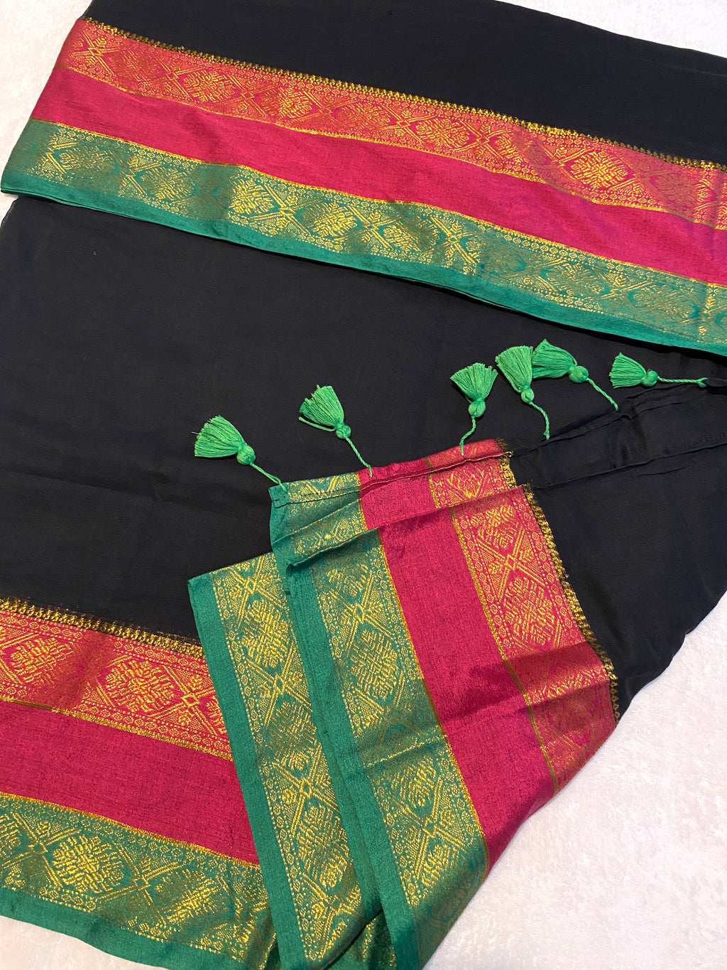 Elegant Black Mulmul Cotton Saree with Kanchi Border