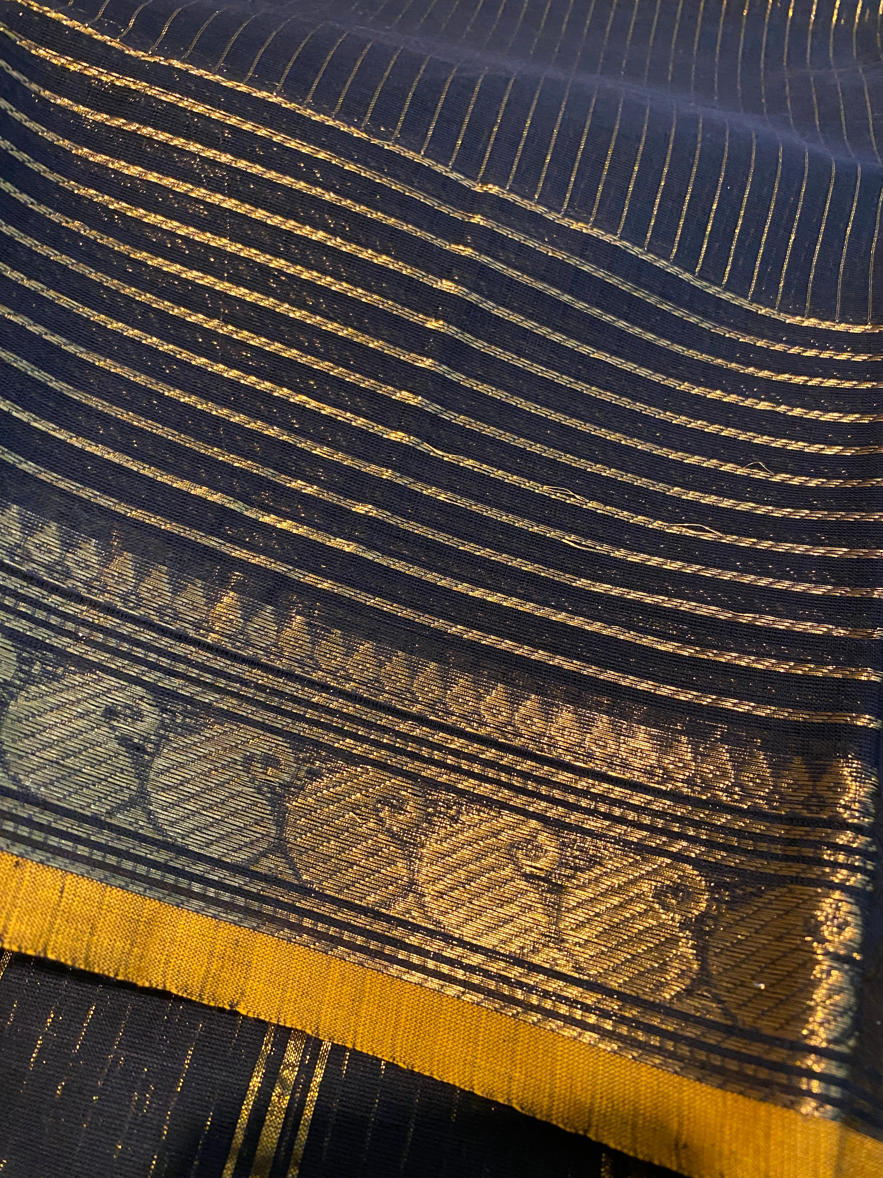 Black Vaira Oosi Kanchi Cotton Saree | Small Contrast Border