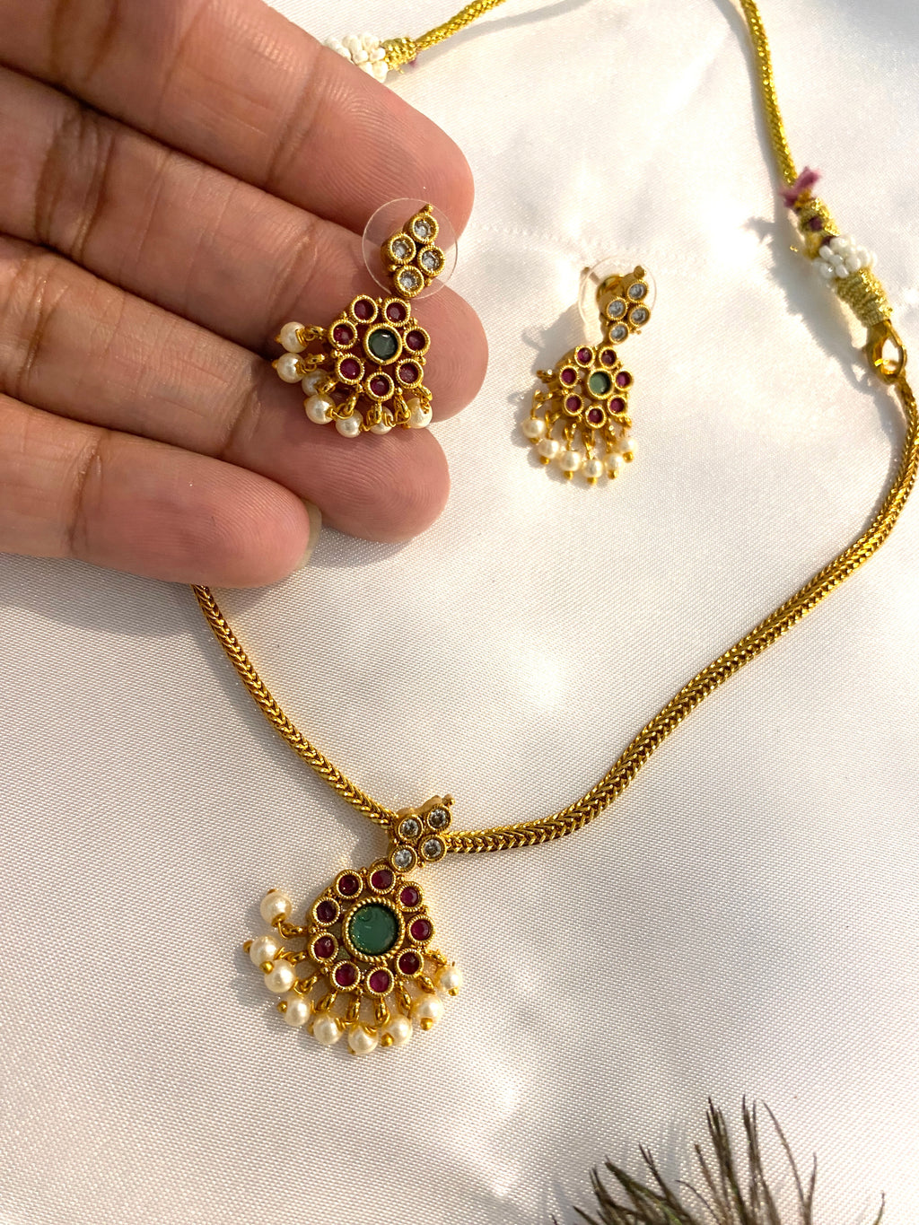 Traditional Wire Necklace Set with Matching Earrings