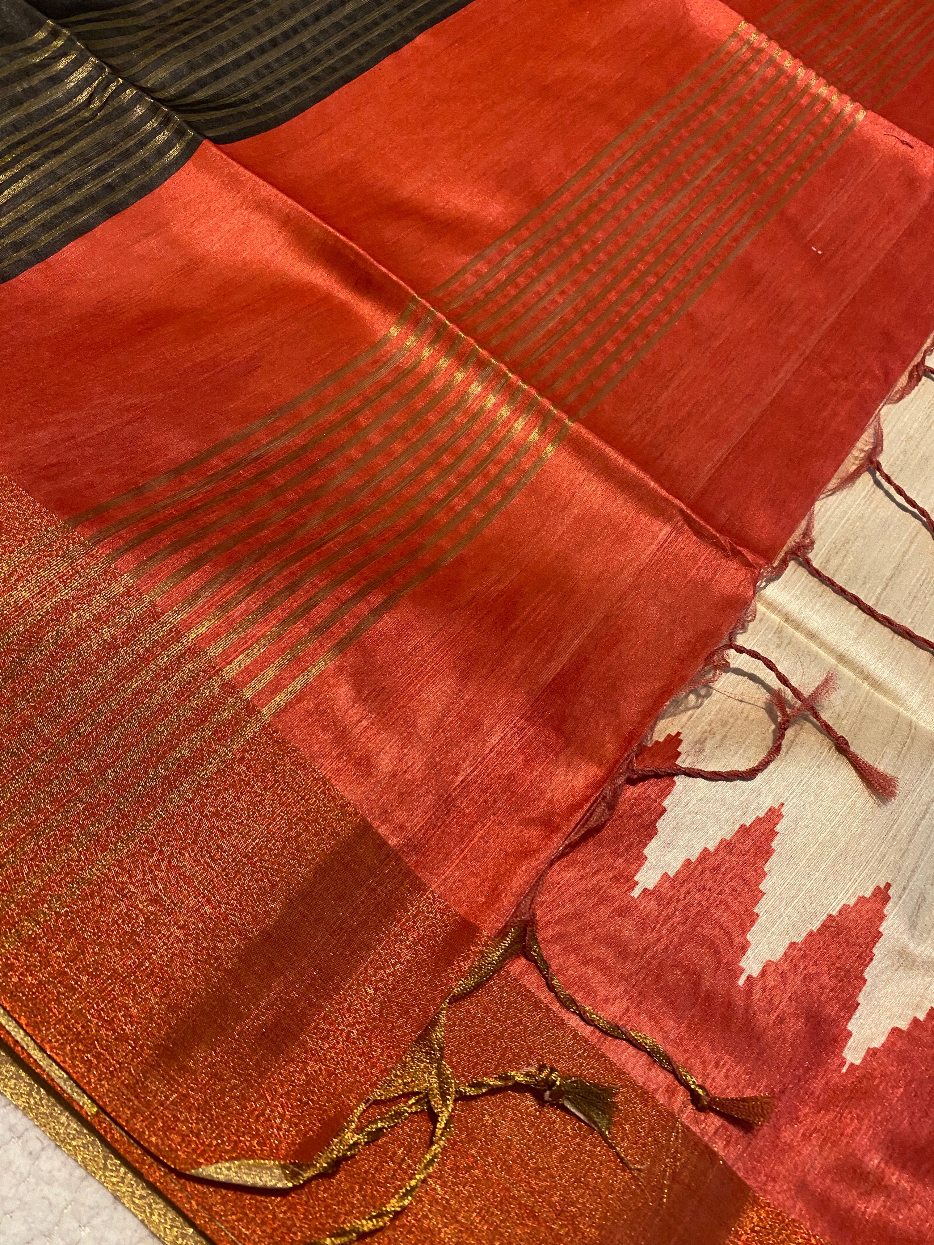 Cream Semi-Jute Tussar Saree with Ganga Jamuna Temple Border