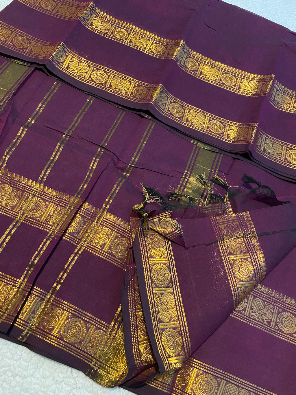 Deep Purple Pure Kanchi Cotton Saree with Traditional Gold Zari Border