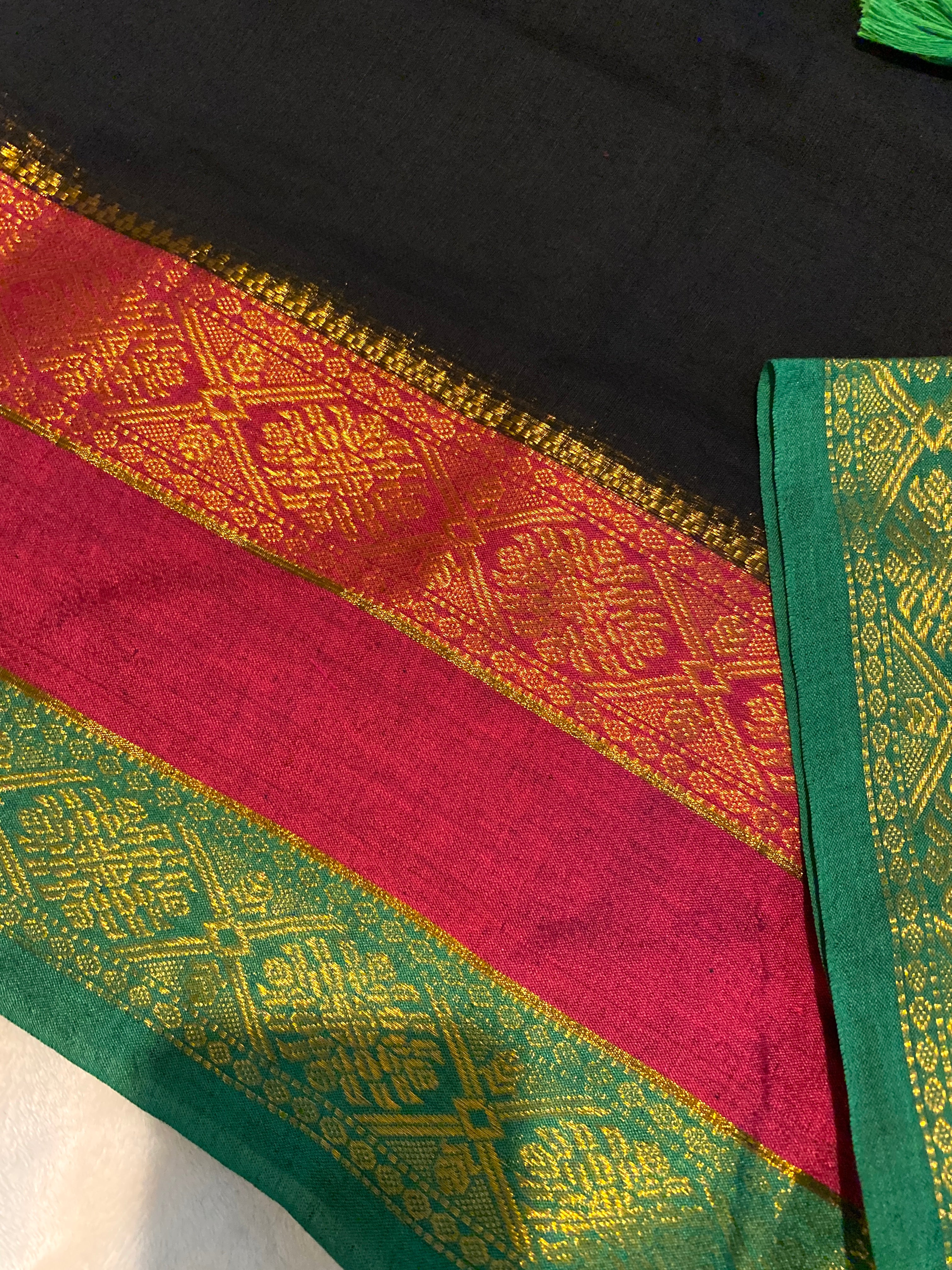 Elegant Black Mulmul Cotton Saree with Kanchi Border