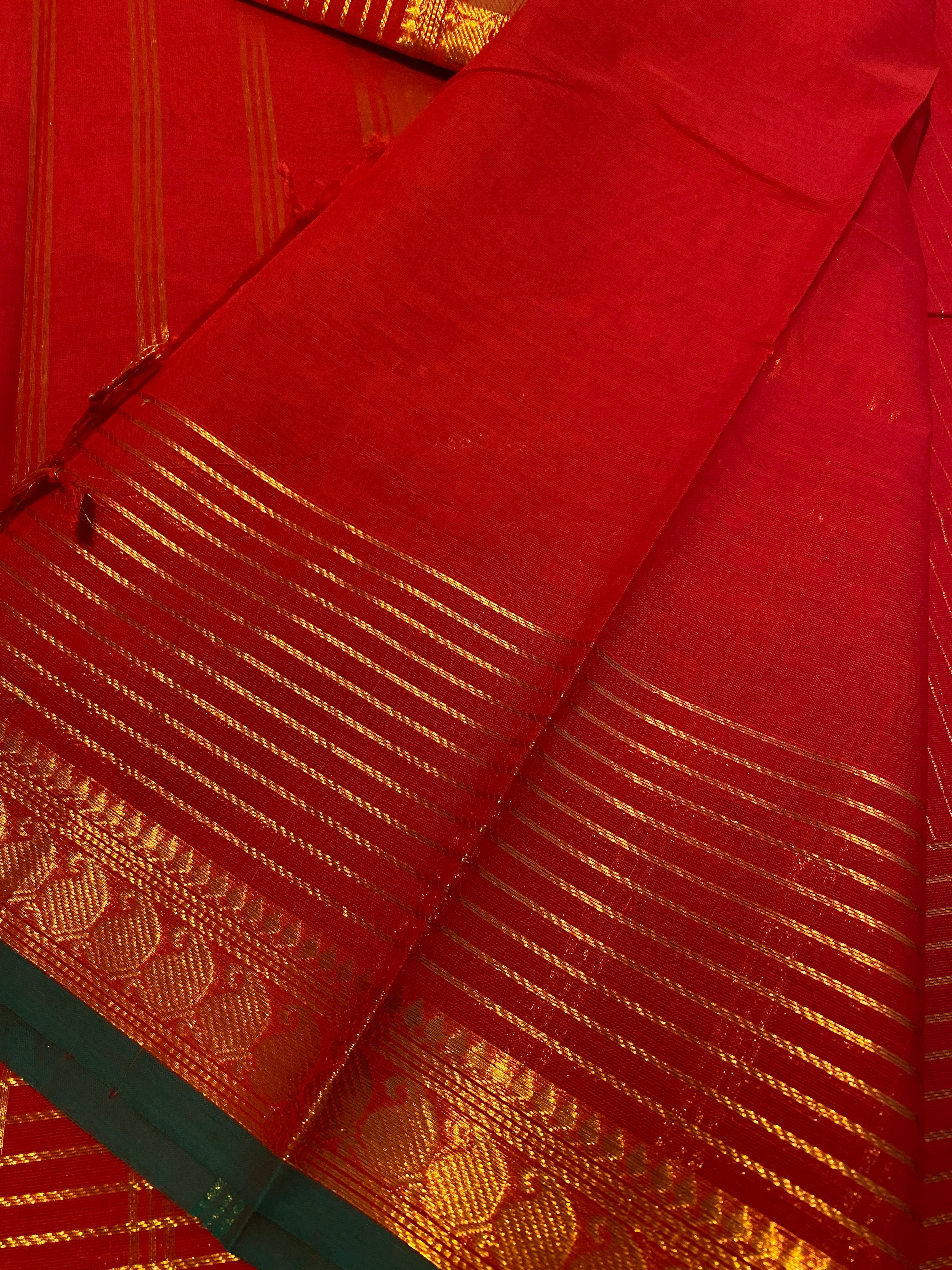 Chilli Red Vaira Oosi Kanchi Cotton Saree | Small Contrast Border