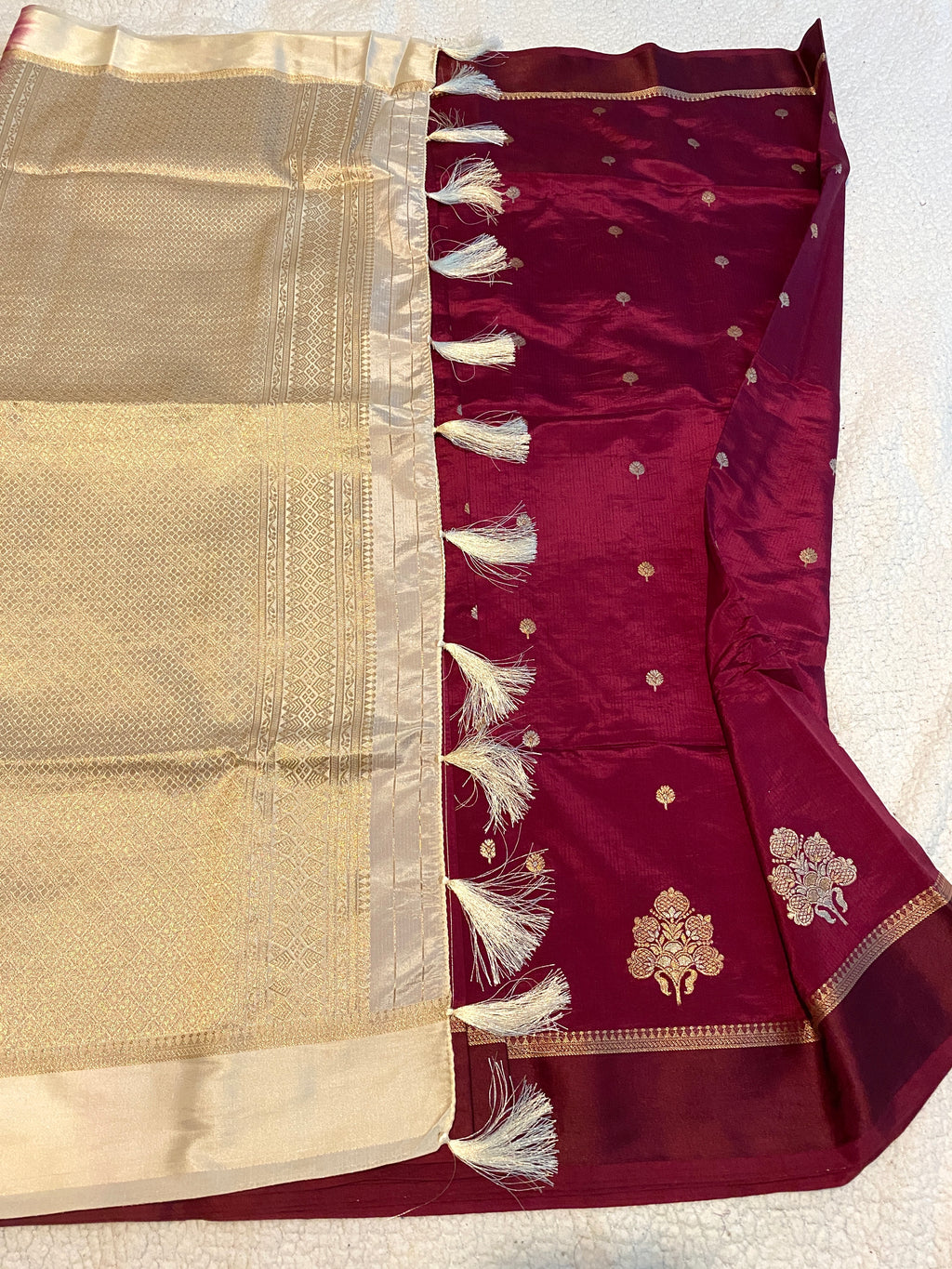 Deep Magenta Semi-Soft Silk Saree with Ivory Blouse & Pallu
