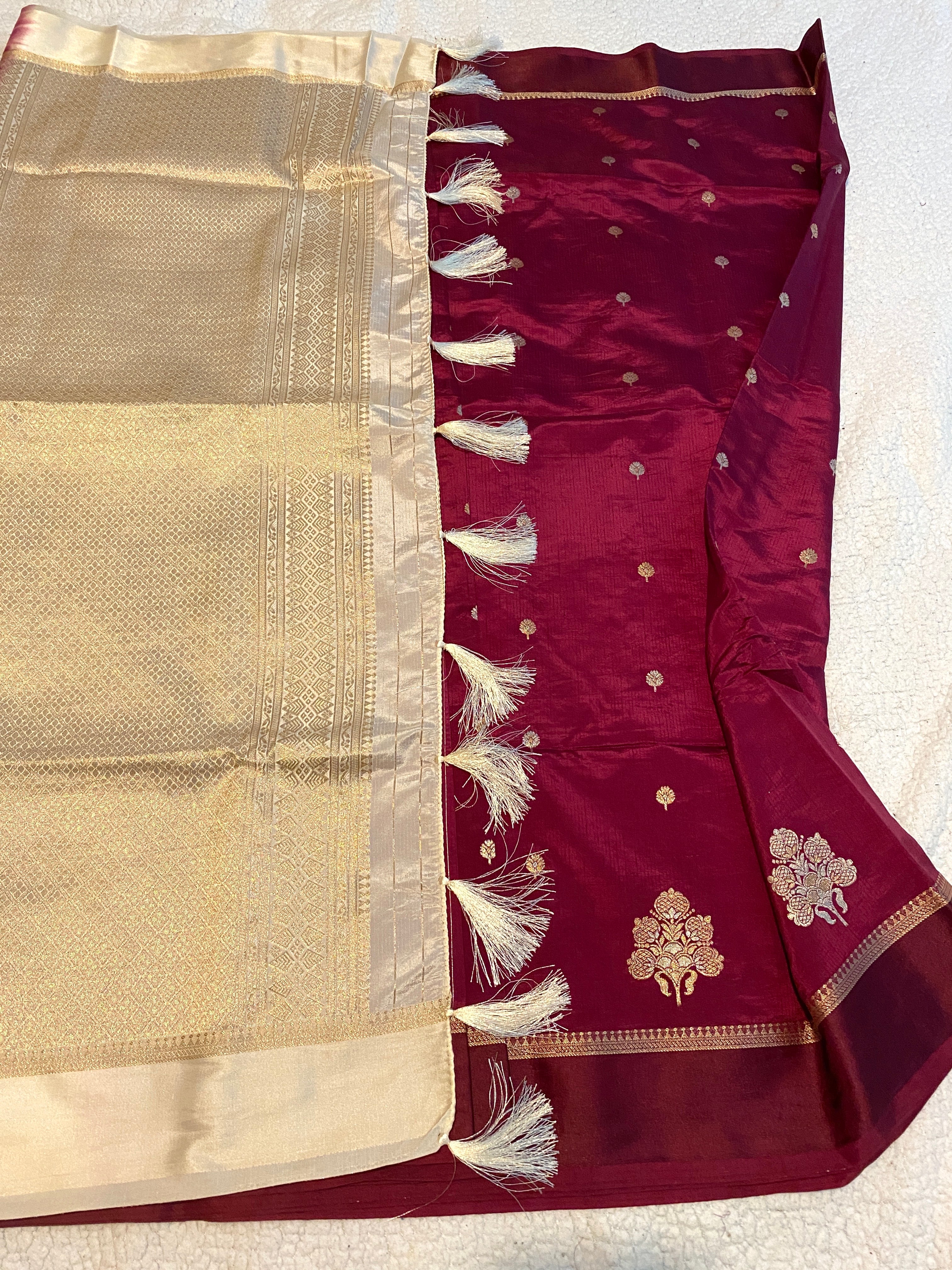 Deep Magenta Semi-Soft Silk Saree with Ivory Blouse & Pallu