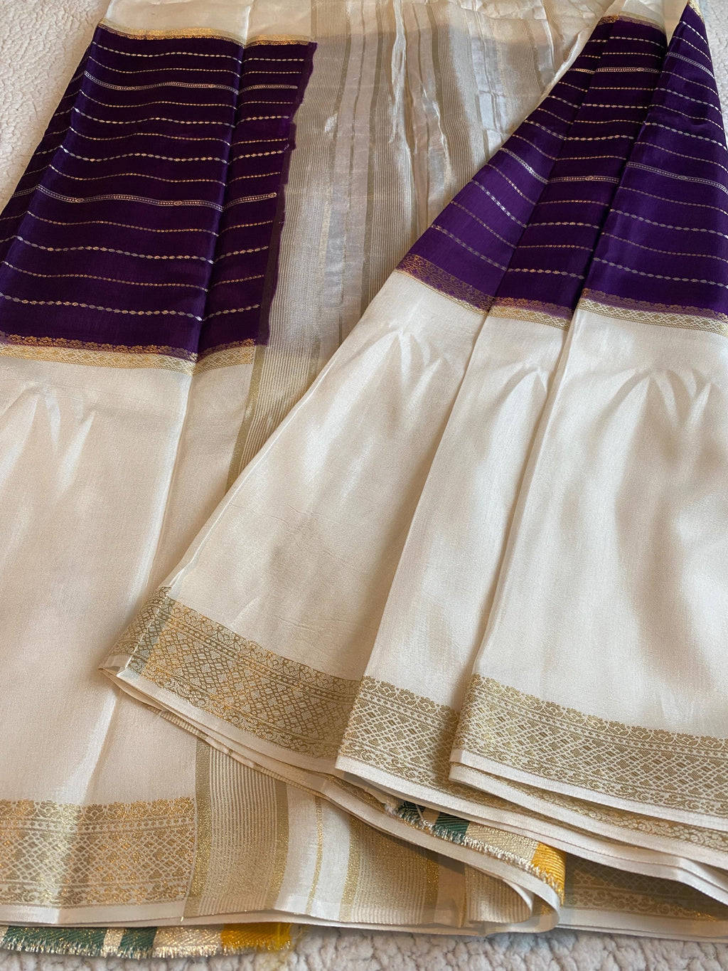 Elegant Chiffon Saree Featuring Rich Purple and White