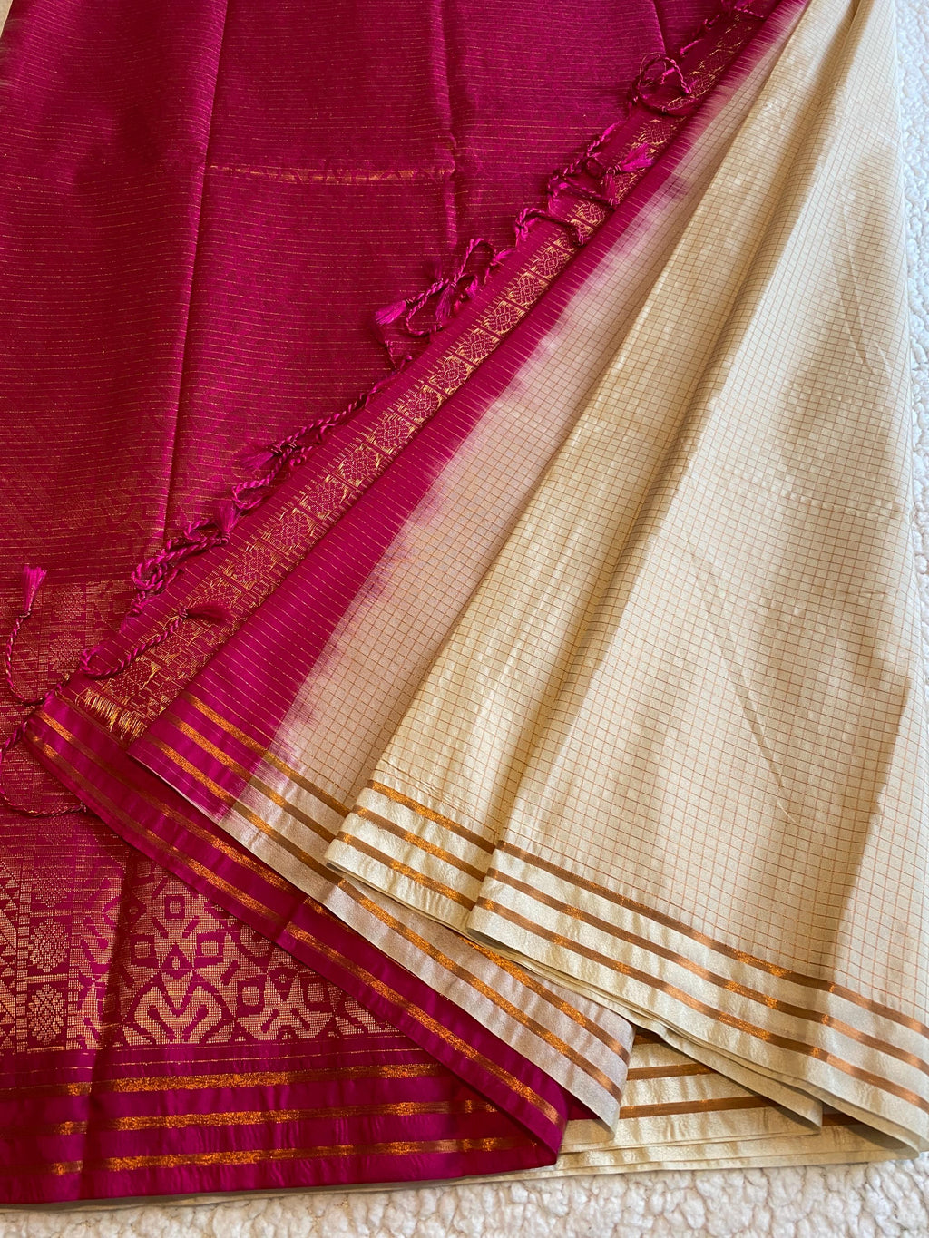 Off-White Semi Kanchipuram Saree with Vibrant Pink Pallu