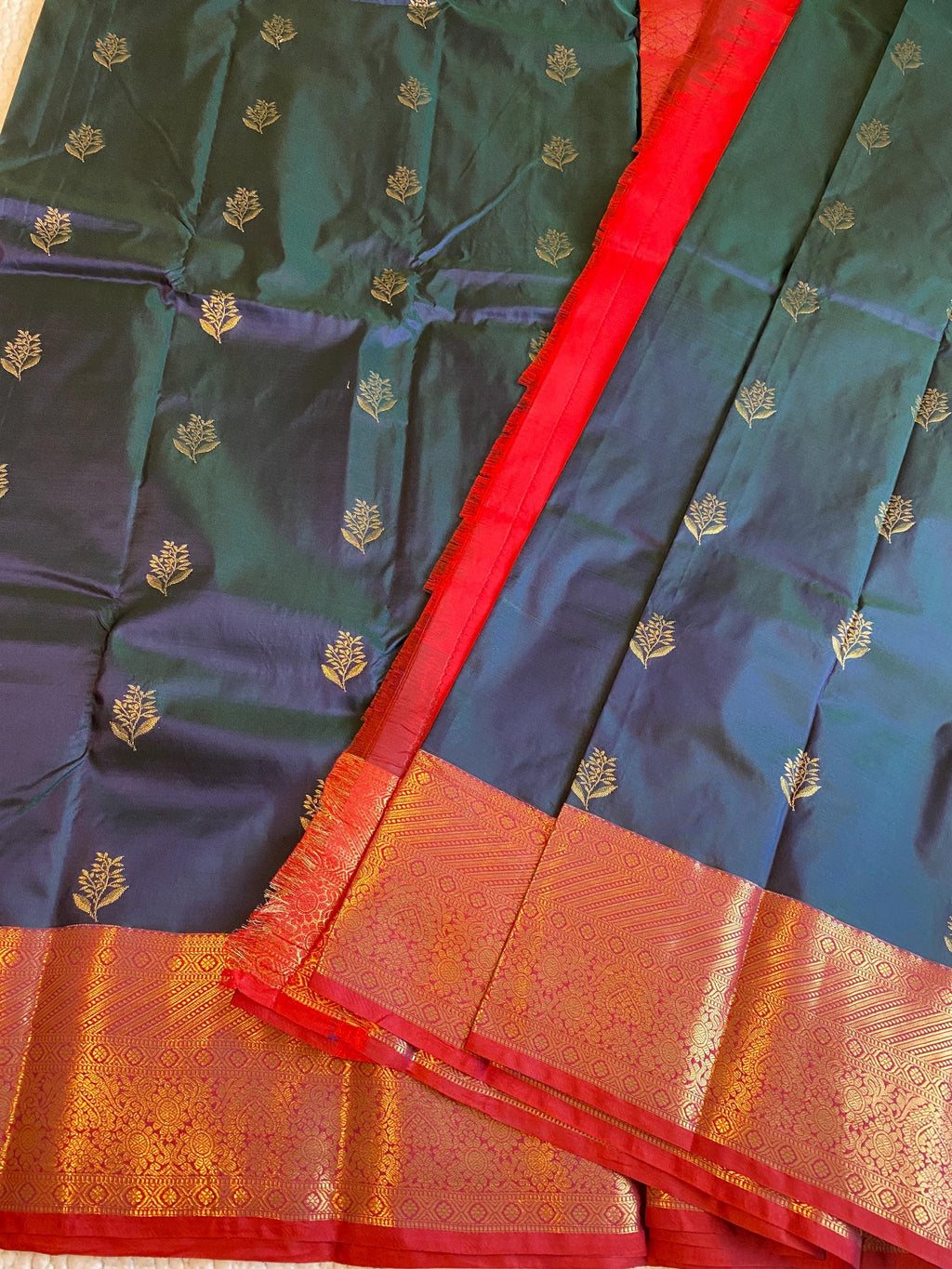 Premium Semi Kanchipuram Silk Saree | Dual Tone Peacock Green & blue Saree