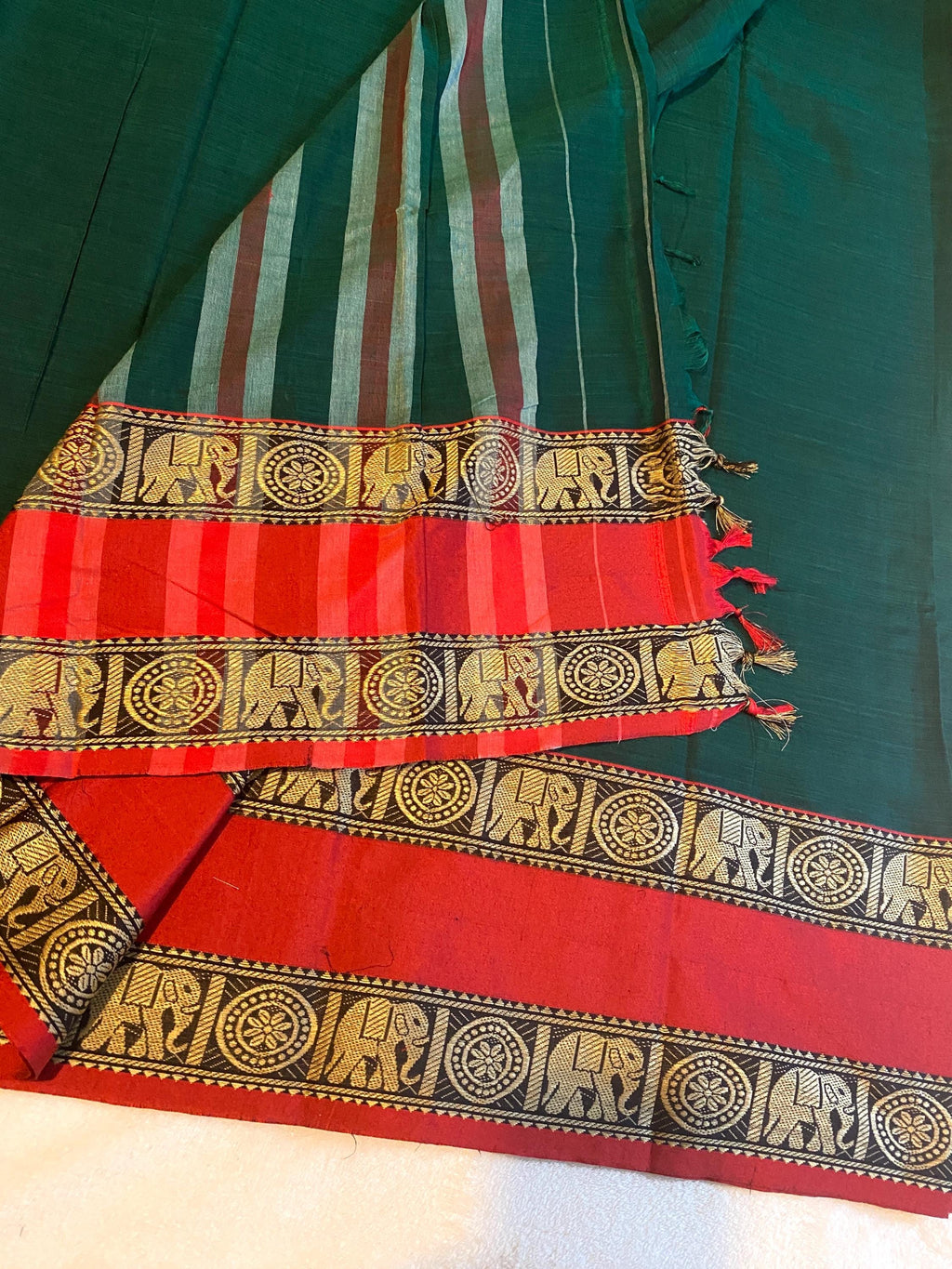 Narayanpet Pure Cotton Saree with Ganga-Jamuna Border | Blouse NOT Included