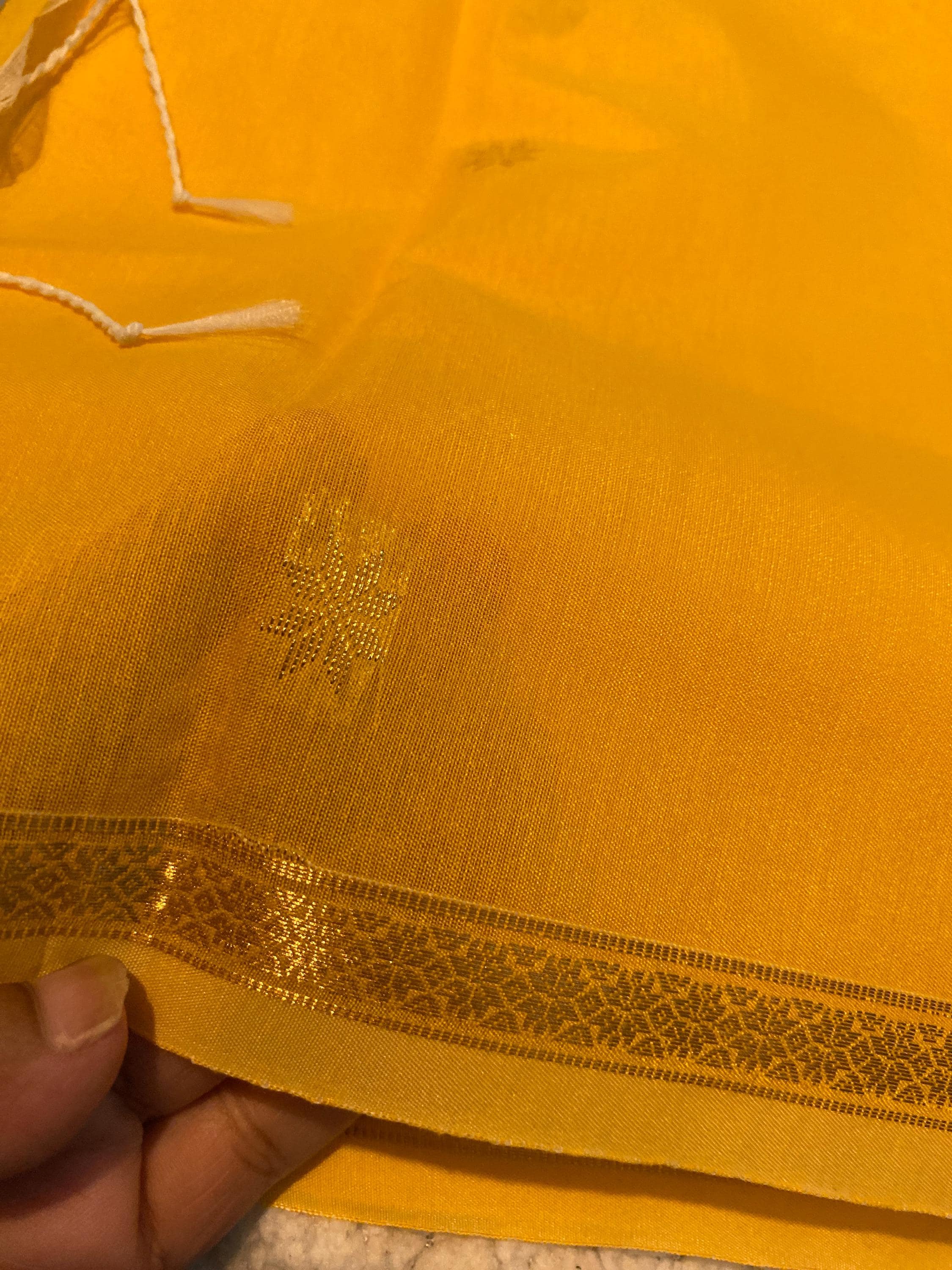 Maheshwari Cotton Silk Saree – Bright Yellow with Sky Blue Pallu & Blouse