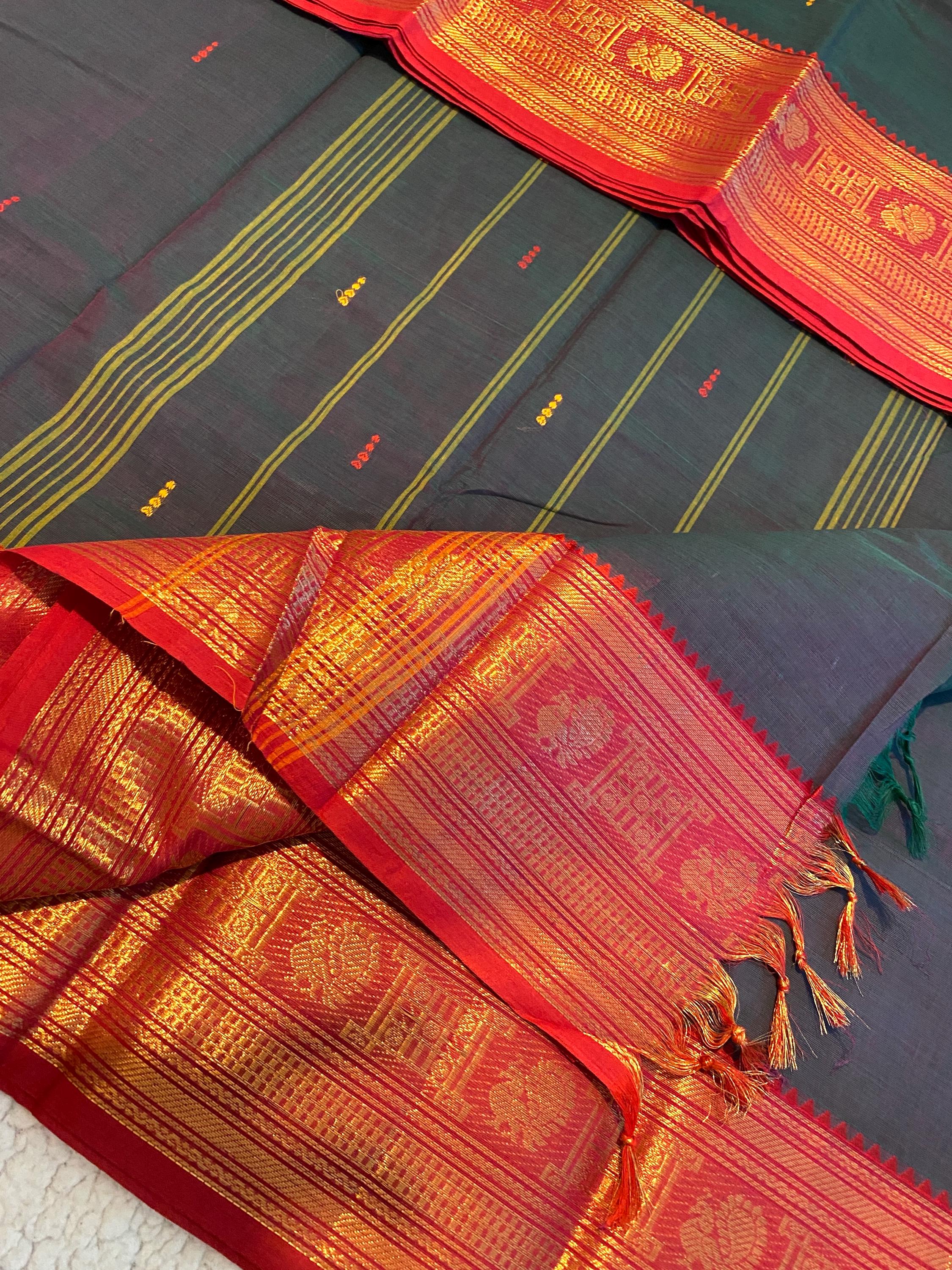 Dual-Tone Bottle Green Pure Kanchi Cotton Saree with Reddish-Maroon Border