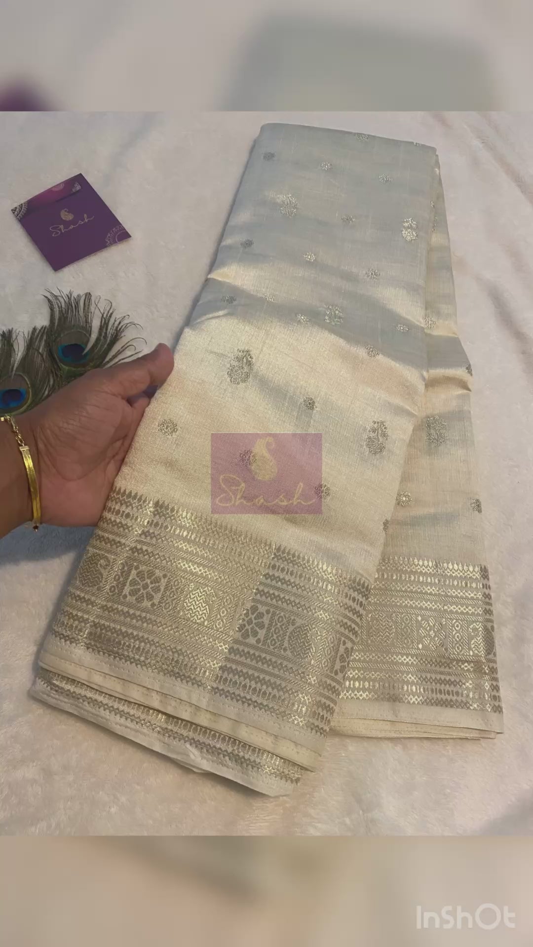 Off-White Tussar Silk Saree with Pallu & Border Detailing