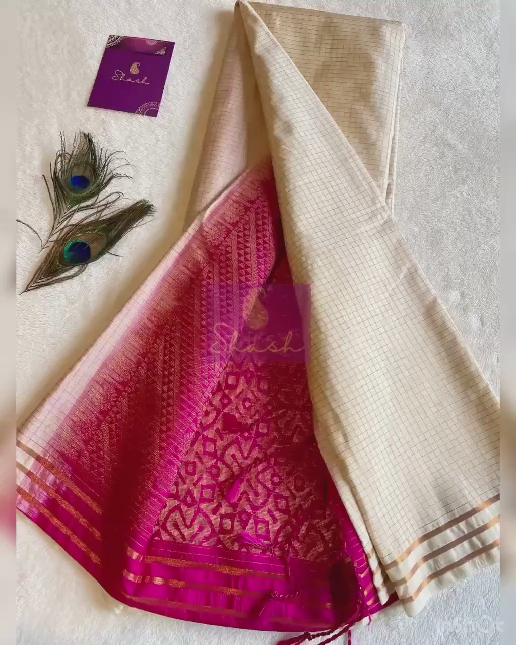Off-White Semi Kanchipuram Saree with Vibrant Pink Pallu